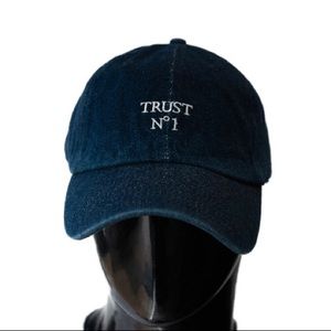 TRUST NO ONE DAD HAT